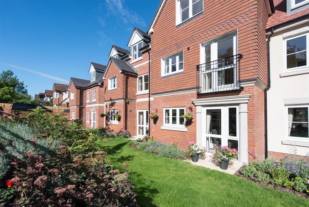 Additional image 6 of 1 bed property for saleHeadley Lodge, Ashtead KT21