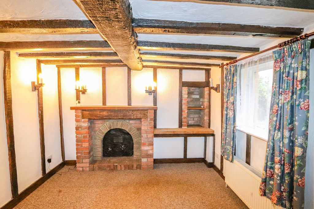 5 bed property for saleNetherfield Road, Battle TN33 photo 2