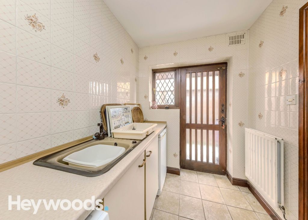 Additional image 5 of 4 bed detached house for saleCastel Close, Seabridge, Newcastle Under Lyme ST5