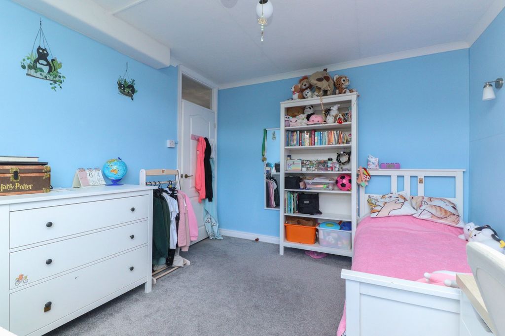 Additional image 11 of 3 bed flat for saleGainsboro Road, Birchington, Kent CT7