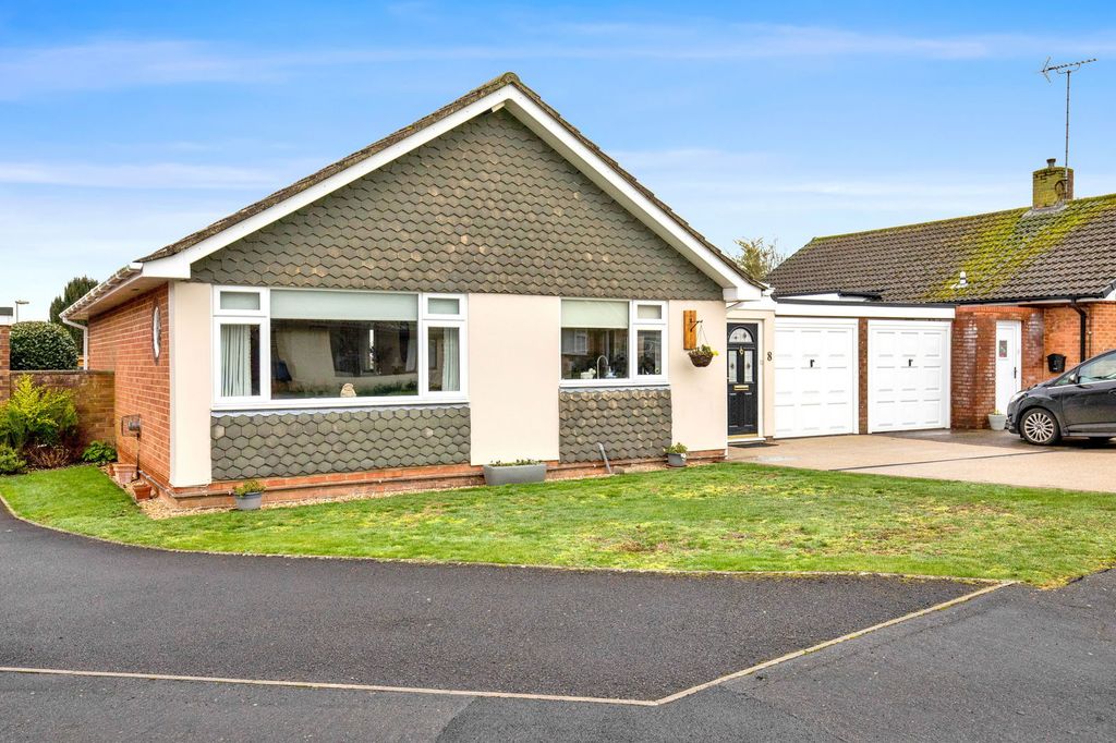 Additional image 2 of 3 bed bungalow for saleBramble Hill, Alresford, Hampshire SO24