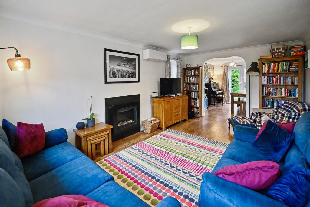 Additional image 8 of 5 bed detached house for saleCranesbill Drive, Bure Park, Bicester OX26