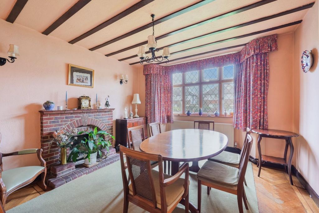 Additional image 2 of 3 bed detached house for saleFiddicroft Avenue, Banstead SM7