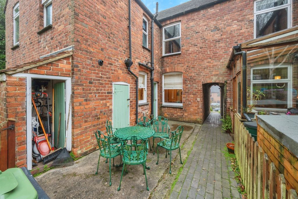 Additional image 20 of 3 bed property for saleThe Green Road, Ashbourne DE6