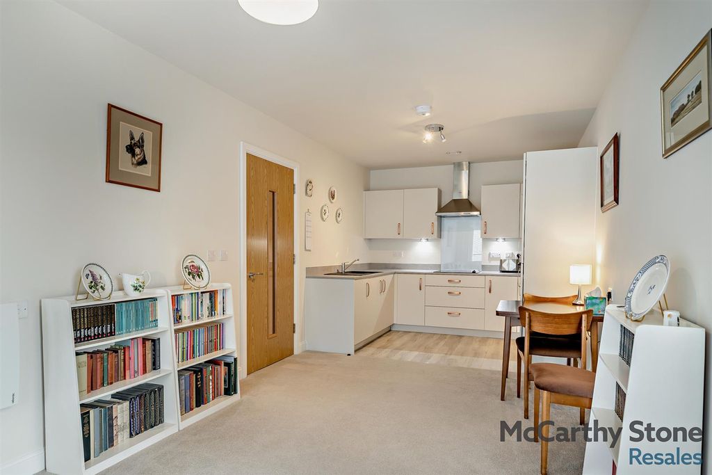 Additional image 6 of 2 bed flat for saleNorton Place, Icknield Way, Baldock SG7
