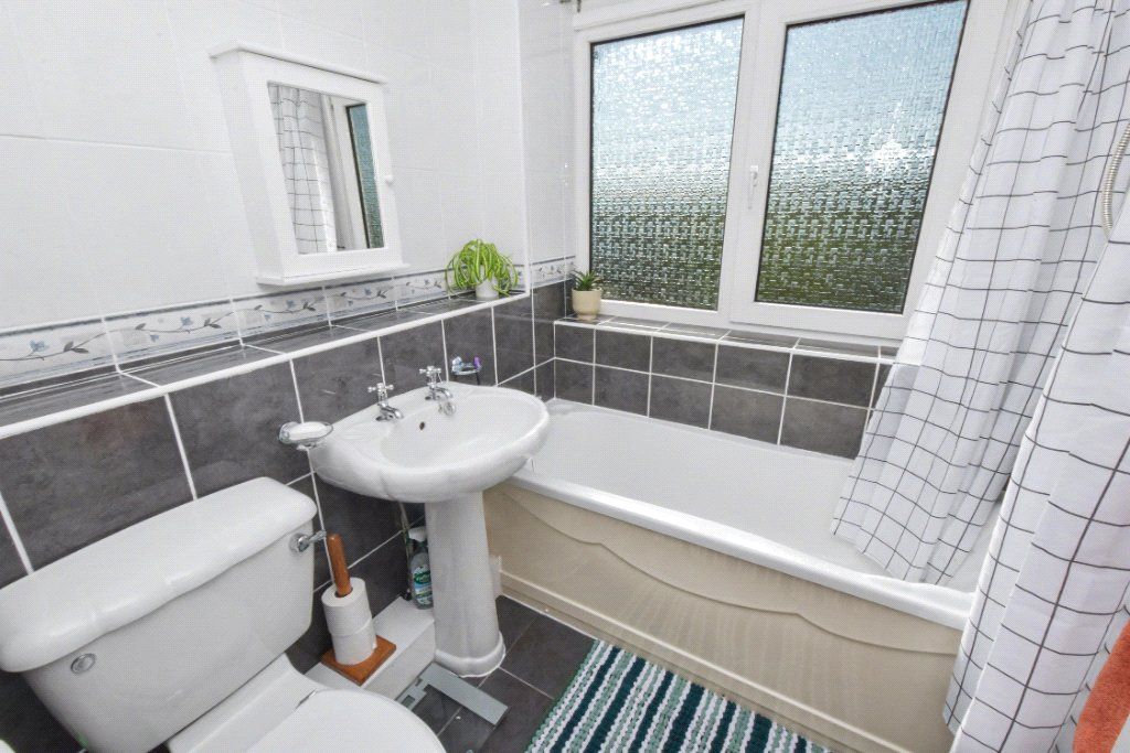 Additional image 10 of 3 bed detached house for saleCliffe Park Chase, Leeds LS12