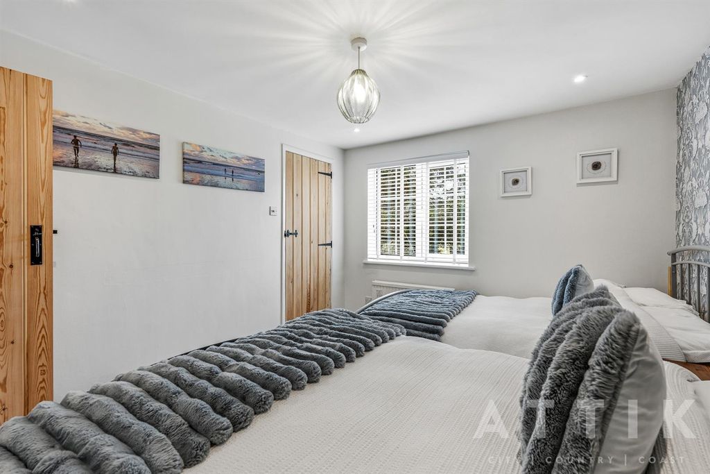 Additional image 44 of 5 bed equestrian for saleBarnaby Green, Wangford, Beccles NR34