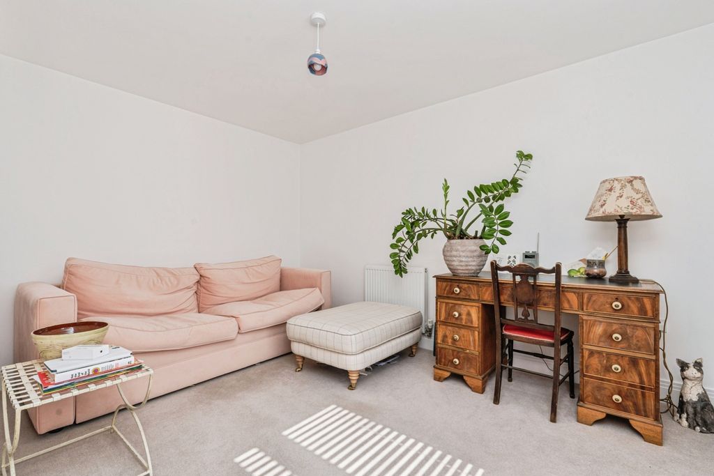 Additional image 16 of 5 bed detached house for saleHospital Road, Wellesley, Aldershot, Hampshire GU11