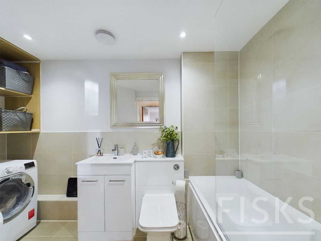 Additional image 5 of 2 bed flat for saleLondon Road, Benfleet SS7