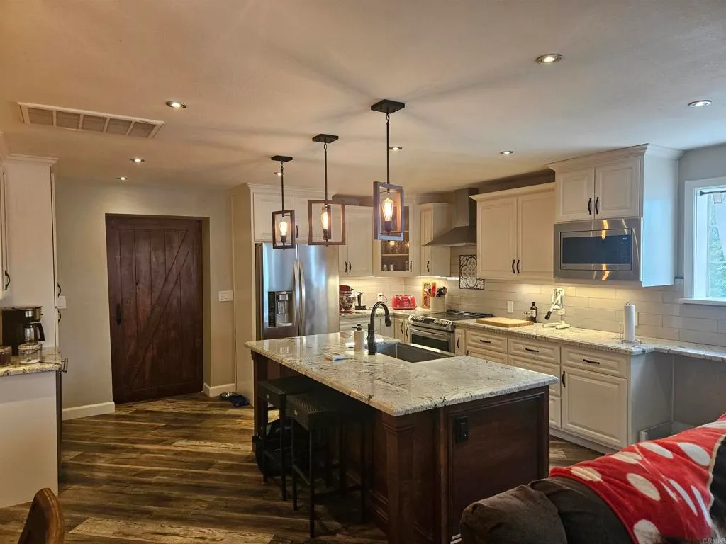 Additional image 41 of 40275 Avenida Cerrovista, Cherry Valley, CA 92223