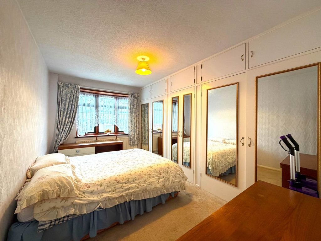 Additional image 10 of 3 bed bungalow for saleStapley Road, Belvedere DA17
