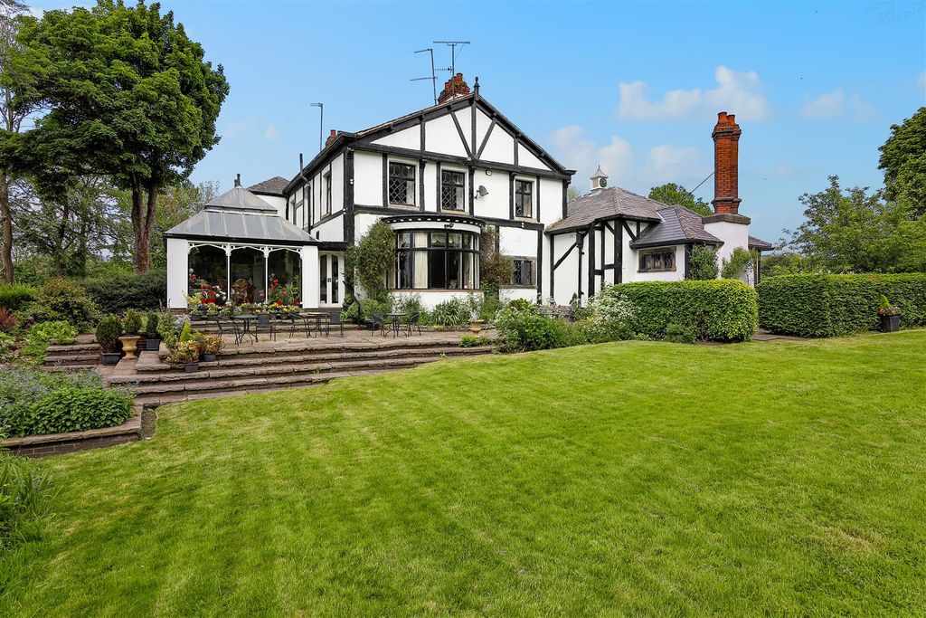 Additional image 71 of 4 bed country house for saleWesterhill House, Westerhill, Ashton-Under-Lyne OL7