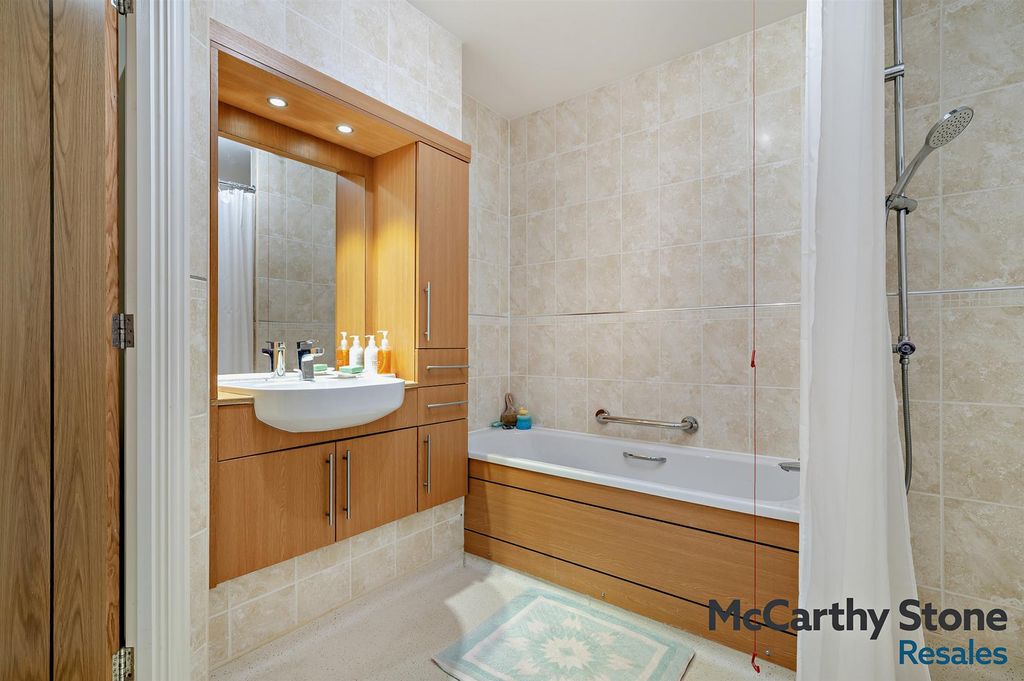 Additional image 7 of 1 bed flat for saleBarnhill Court, Barnhill Road, Chipping Sodbury, Bristol BS37