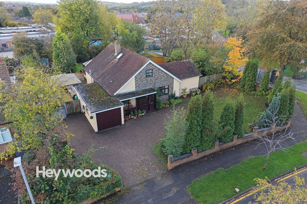 Additional image 31 of 4 bed detached bungalow for saleSherbourne Drive, Westlands, Newcastle Under Lyme ST5