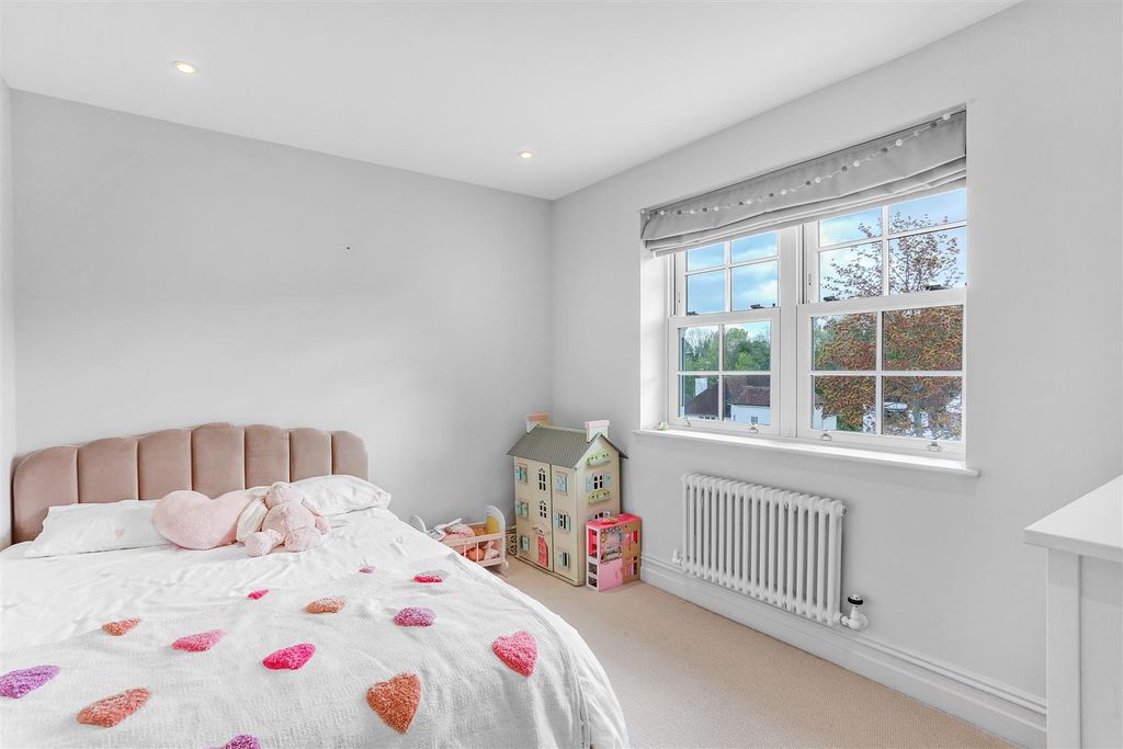 Additional image 31 of 5 bed detached house for saleGreen Curve, Banstead SM7