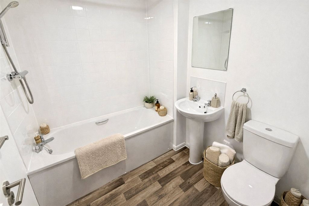 Additional image 5 of 2 bed semi-detached house for saleTundra Close, Doncaster, South Yorkshire DN4