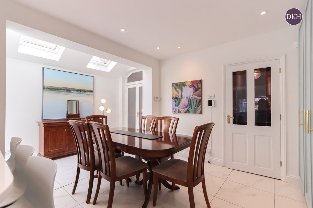 Additional image 9 of 3 bed detached house for saleAdrian Road, Abbots Langley, Hertfordshire WD5
