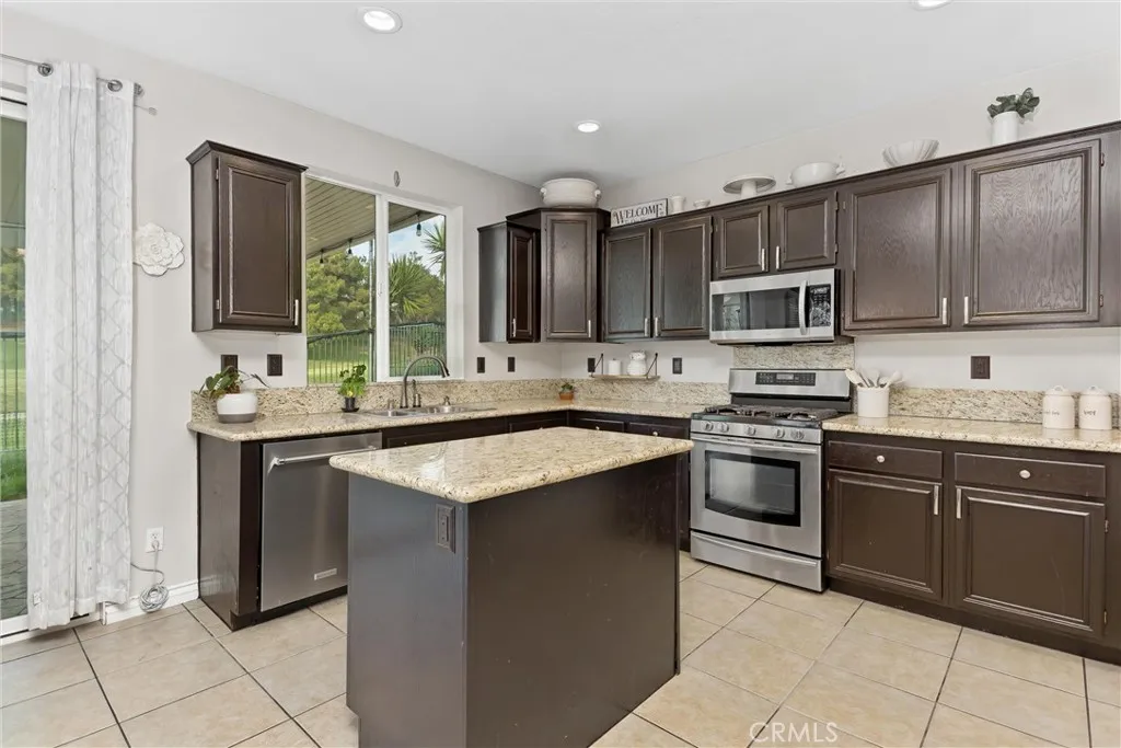 Additional image 60 of 33413 Wallace Way, Yucaipa, CA 92399