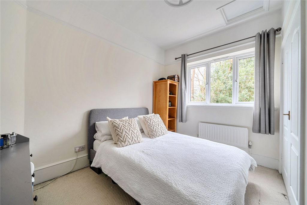 Additional image 9 of 3 bed detached house for saleLondon Road, Camberley, Surrey GU19