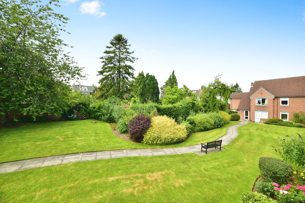 Additional image 12 of 2 bed flat for saleHaldenby Court, Swanland HU14