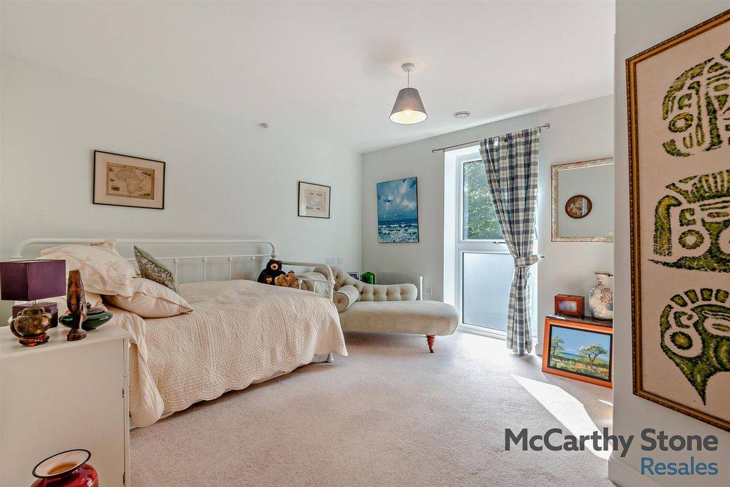 Additional image 6 of 1 bed flat for saleWayfarer Place, The Dean, Alresford, Hampshire SO24