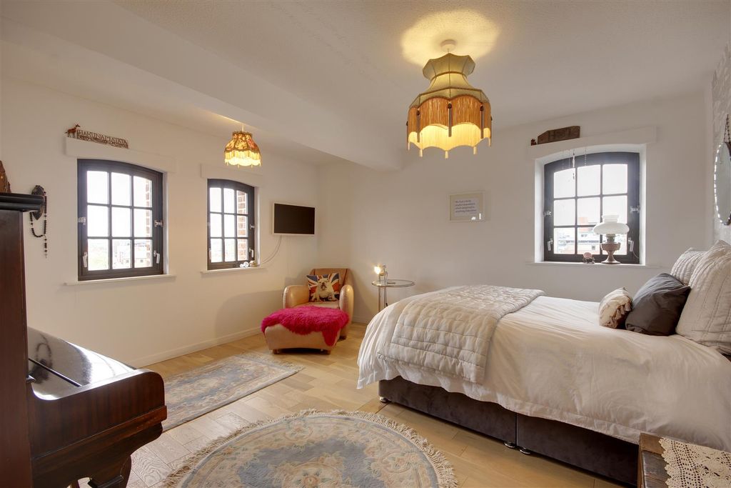 Additional image 6 of 1 bed flat for saleKingston Street, Hull HU1