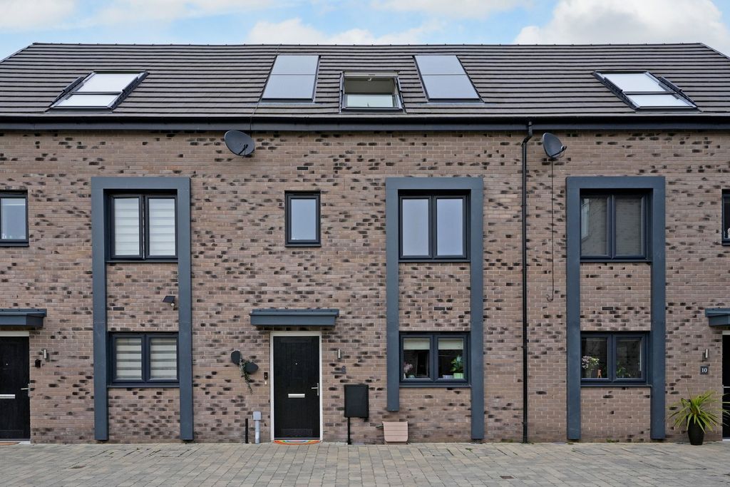Additional image 24 of 4 bed town house for saleWoodyard Avenue, Tapton, Chesterfield S41