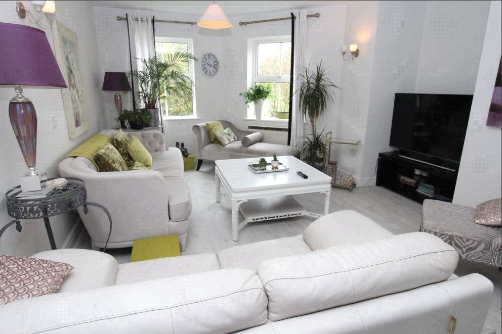 Additional image 5 of 1 bed flat for saleBrook Lane, Alderley Edge, Cheshire SK9
