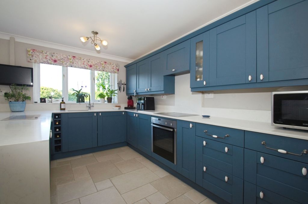 Additional image 5 of 4 bed detached house for saleThe Hawthorns, Newport NP18