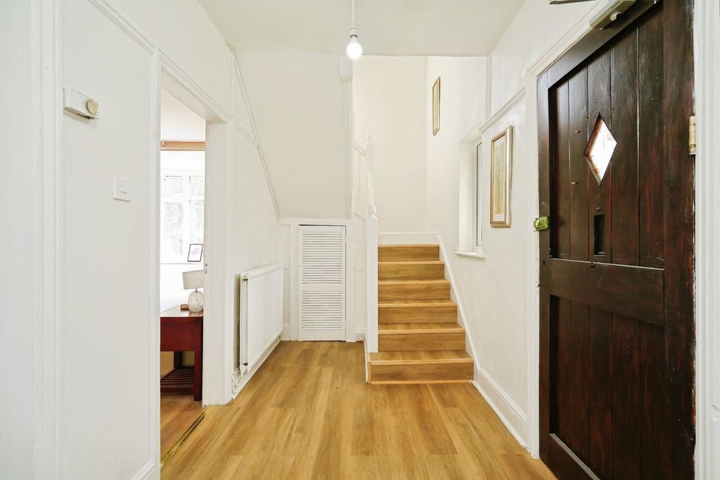 Additional image 16 of 6 bed detached house for saleBroughton Road, Banbury OX16