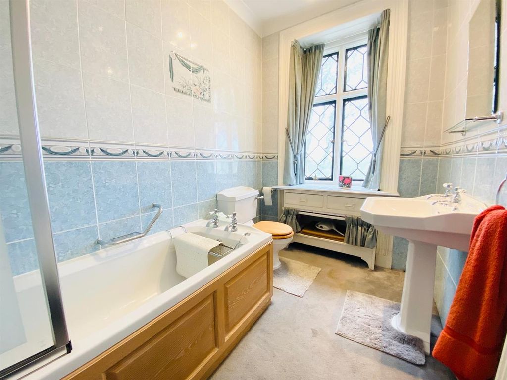 Additional image 21 of 4 bed country house for saleWesterhill House, Westerhill, Ashton-Under-Lyne OL7