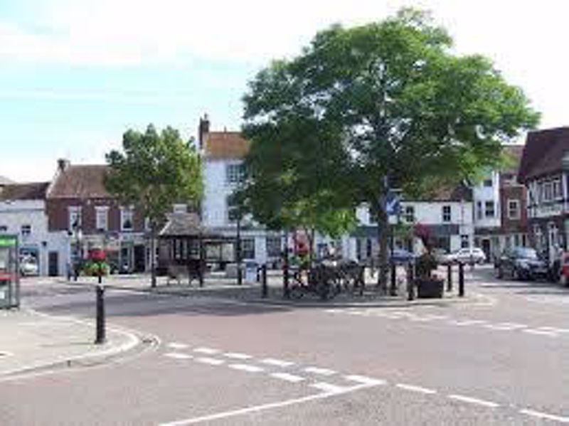 2 bed flat for saleHigh Street, Emsworth PO10