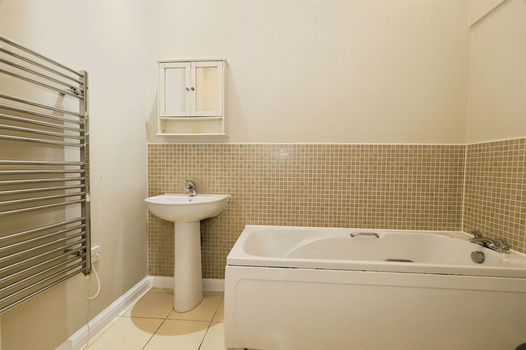 Additional image 6 of 2 bed flat for saleCastle Road, Kidderminster DY11