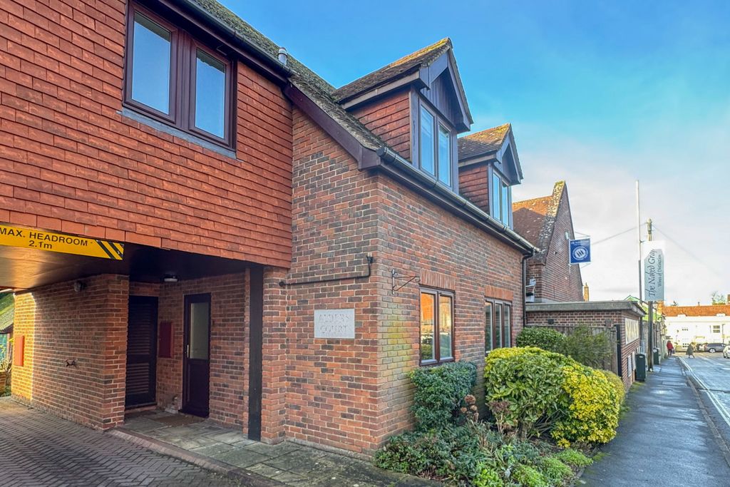 Additional image 10 of 2 bed flat for saleStation Road, Alresford SO24