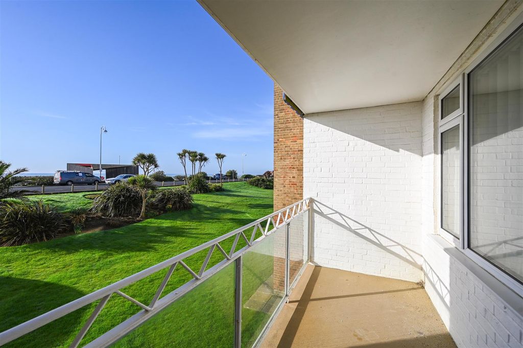 Additional image 7 of 2 bed flat for saleWest Parade, Bexhill-On-Sea TN39