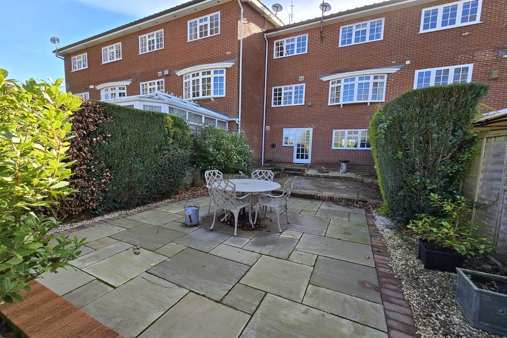Additional image 20 of 4 bed town house for saleNorwood Park, Booth Road, Altrincham WA14