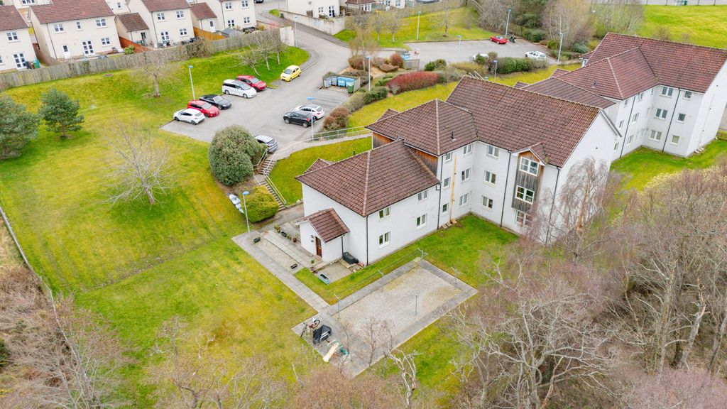Additional image 31 of 2 bed flat for saleAdmirals Court, Inverness IV2