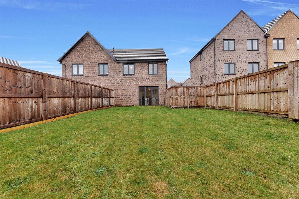 Additional image 23 of 3 bed semi-detached house for saleWoodyard Avenue, Chesterfield S41