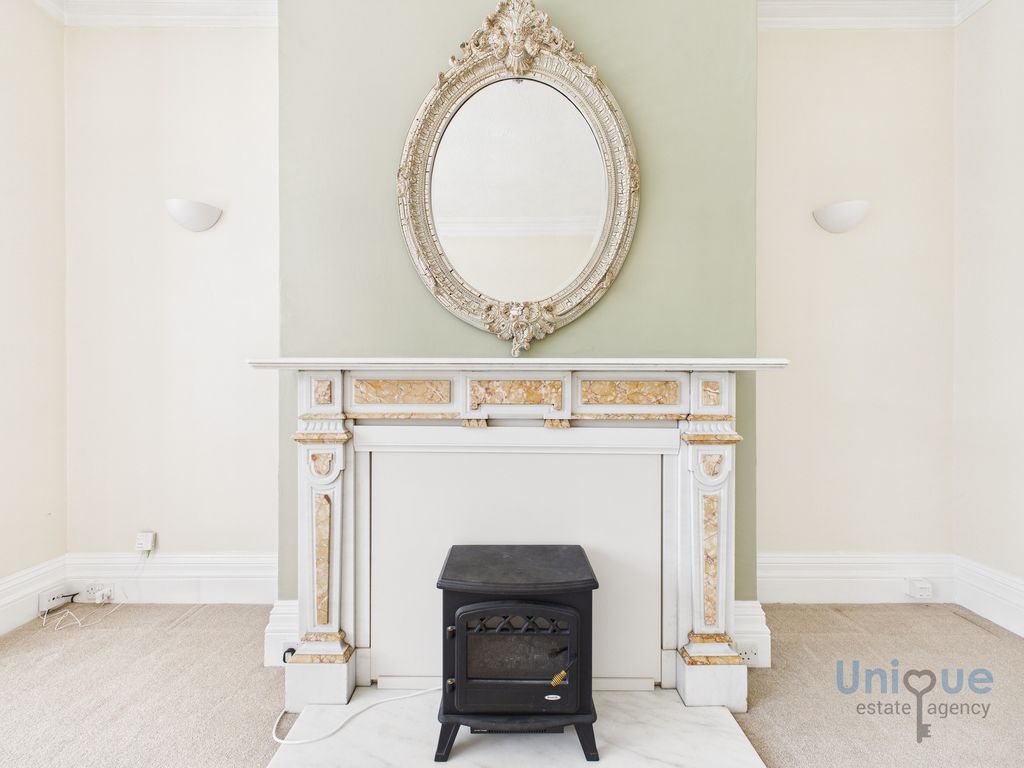 Additional image 4 of 2 bed flat for sale2 St. Georges Square, Lytham St. Annes, Lytham St. Annes FY8