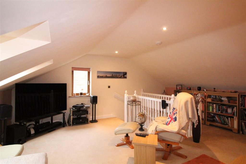 Additional image 5 of 3 bed flat for saleWillow Grove, Dodworth, Barnsley S75