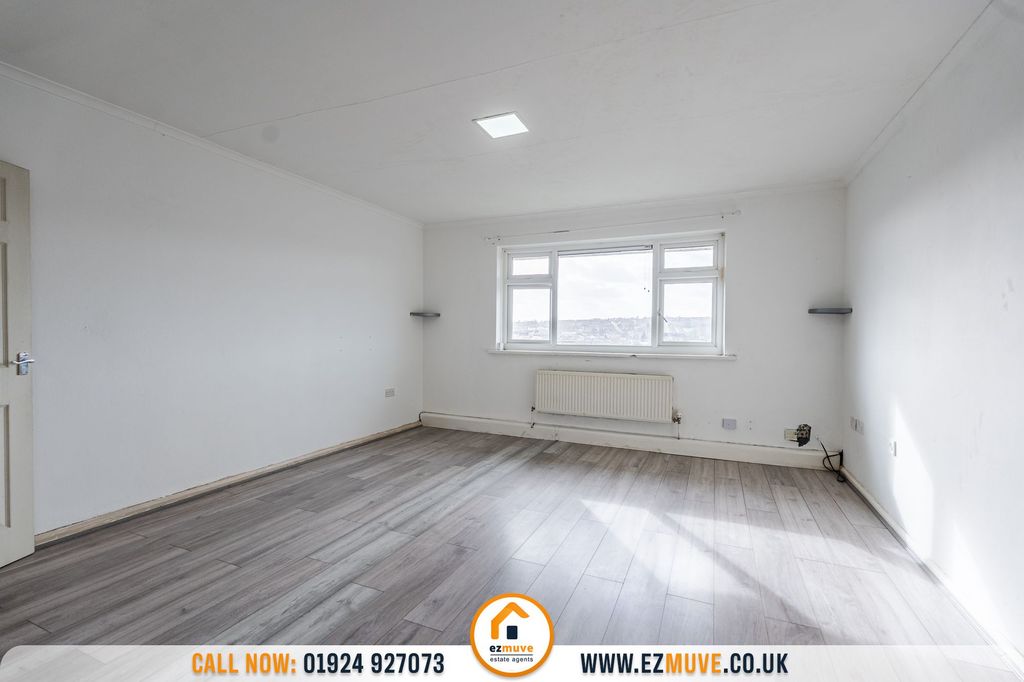 Additional image 2 of 2 bed flat for saleChinewood Avenue, Batley WF17