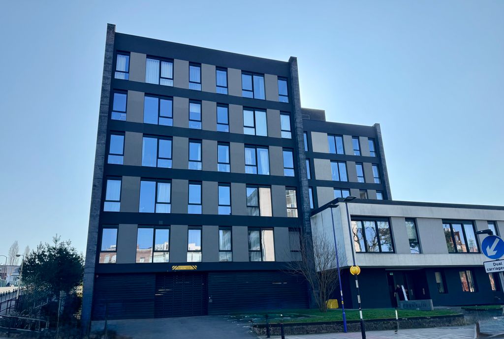 2 bed flat for saleBournville Lane, Birmingham B30