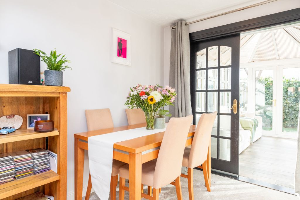 Additional image 5 of 3 bed semi-detached house for sale39 Malbet Wynd, Liberton, Edinburgh EH16