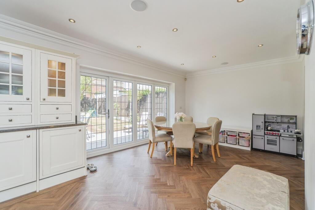 Additional image 6 of 4 bed semi-detached house for saleWhitfield Road, Bexleyheath DA7