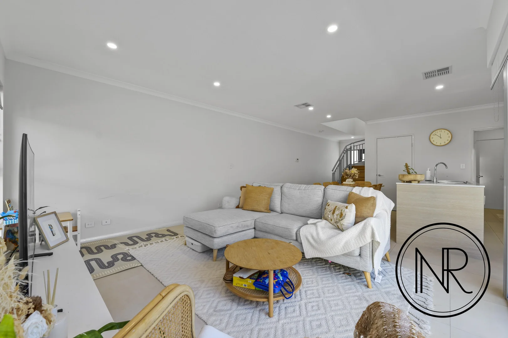 19 Nirvana Way, Willetton WA 6155 photo 3