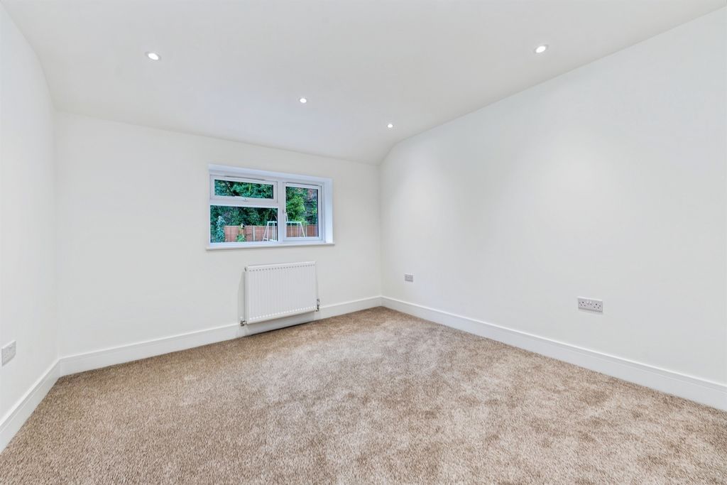 Additional image 11 of 3 bed semi-detached house for saleChiltern Road, Baldock SG7