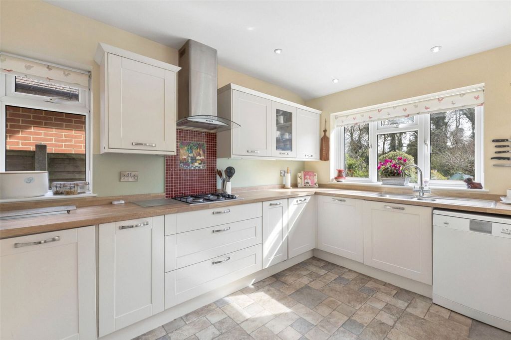Additional image 6 of 3 bed detached house for saleChawton Park Road, Alton GU34