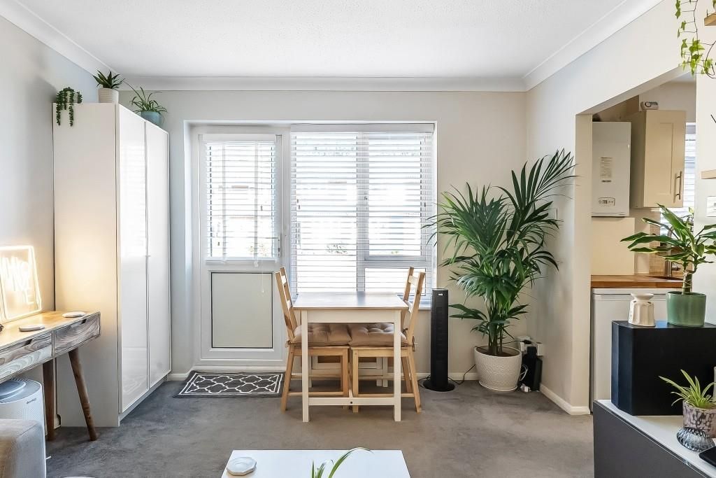 Additional image 9 of 1 bed flat for saleChester Close, Dorking RH4