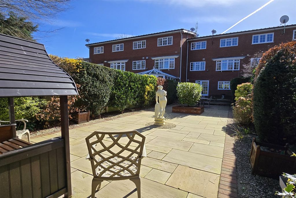 Additional image 19 of 4 bed town house for saleNorwood Park, Booth Road, Altrincham WA14