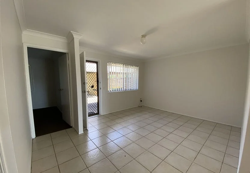 Additional image 2 of 1/175 Olsen Avenue, Labrador QLD 4215